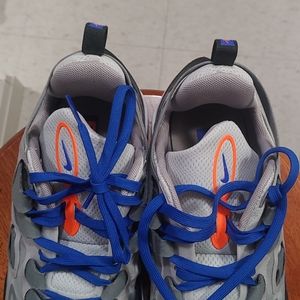 Men's Gray Multi-Color Sneaker